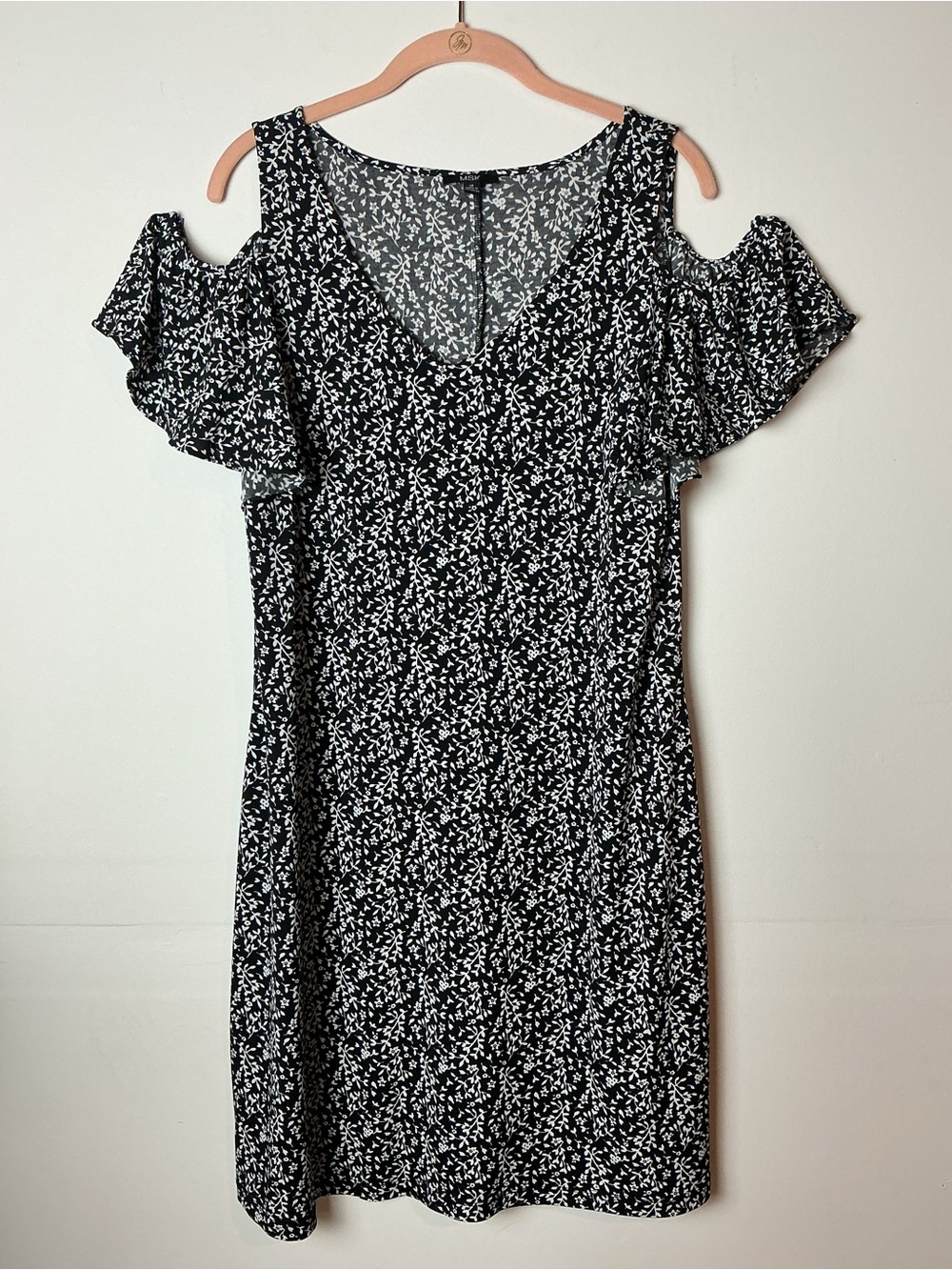MSK Black/White Floral Cold Shoulder Ruffle V-Neck Knee Dress Size 12